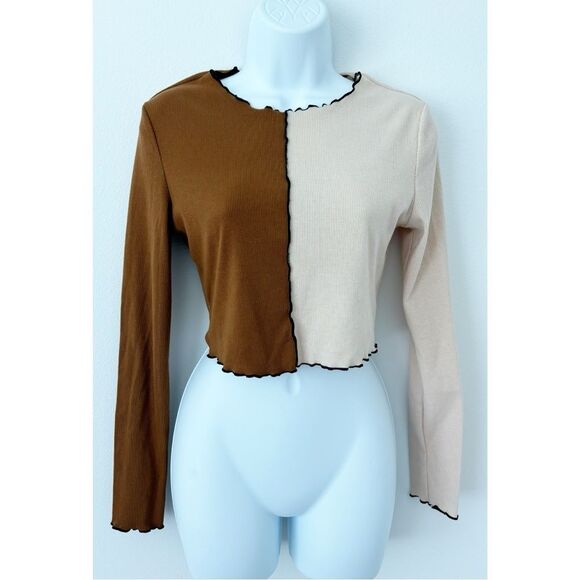 3/$15 SHEIN Two Tone Lettuce Trimmed Long Sleeve Cropped Ribbed Top Size Medium - Picture 3 of 15